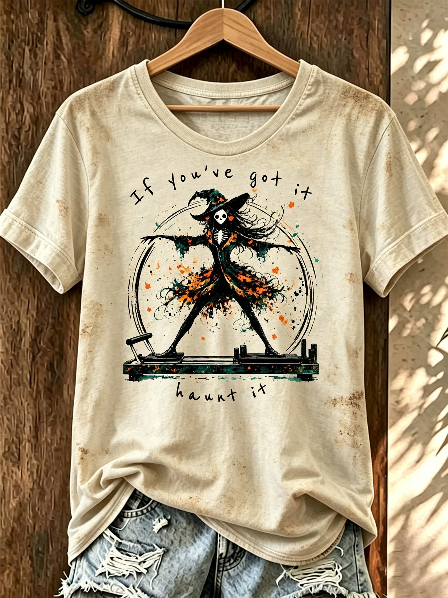 Women's Casual Crew-Neck T-Shirt with Ghost Graphic